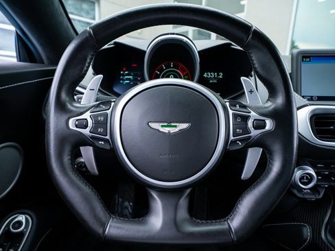 Used 2019 Aston Martin V8 Vantage Coupe RWD image 27