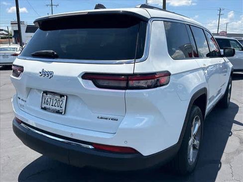 Used 2021 Jeep Grand Cherokee L Limited AWD/4WD image 3