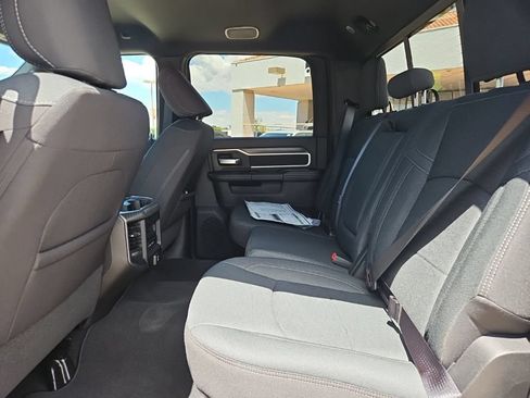 New 2026 RAM 2500 Big Horn AWD/4WD image 21