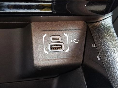 Certified 2024 Jeep Compass Limited AWD/4WD image 23