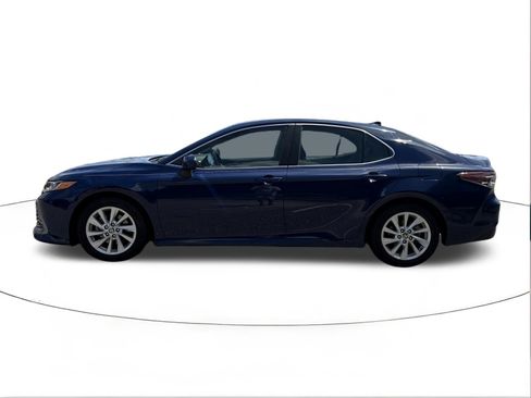 Used 2024 Toyota Camry LE FWD image 6