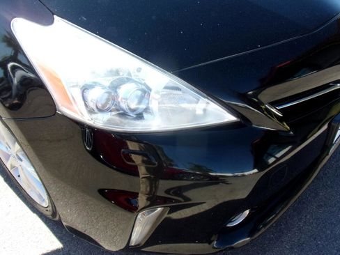 Used 2012 Toyota Prius V Five image 15