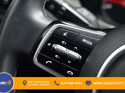 Used 2022 Kia Sorento S FWD image 21
