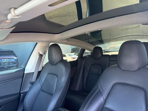 Used 2018 Tesla Model 3 Long Range image 14