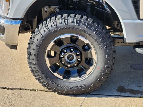 New 2026 Ford F250 XLT w/ Tremor Off-Road Package image 10