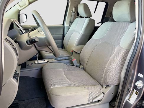 Used 2021 Nissan Frontier SV w/ Midnight Edition Floor Mats RWD image 20