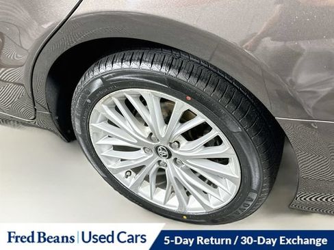 Used 2018 Toyota Camry XLE w/ Driver Assist Package FWD image 39