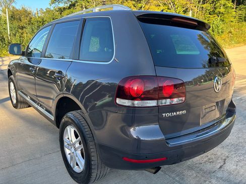 Used 2009 Volkswagen Touareg VR6 image 7