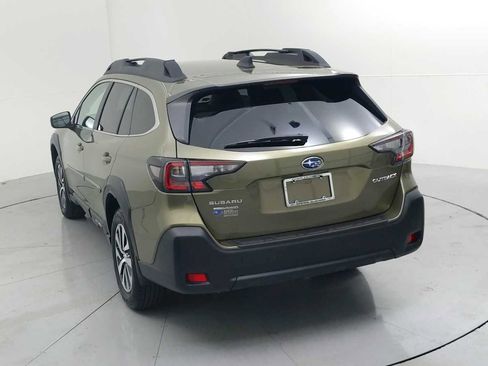Certified 2025 Subaru Outback Premium AWD/4WD image 8