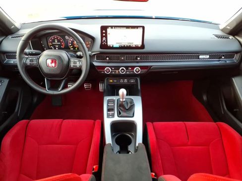 Used 2025 Honda Civic Type R image 10
