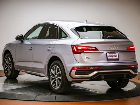 Used 2022 Audi Q5 2.0T Premium Plus w/ Premium Plus Package AWD/4WD image 2
