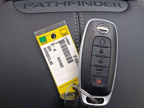 New 2026 Nissan Pathfinder SL AWD/4WD image 38