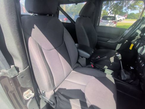 Used 2013 Jeep Wrangler Sport AWD/4WD image 19