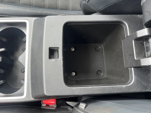 Used 2024 Mitsubishi Outlander SE FWD image 28