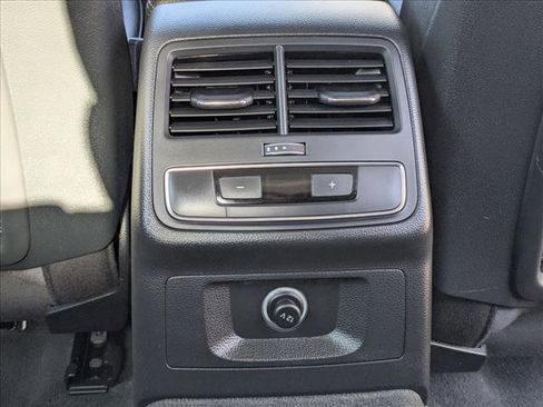 Used 2017 Audi A4 2.0T Premium image 17