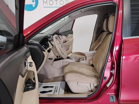 Used 2015 Nissan Rogue S FWD image 42