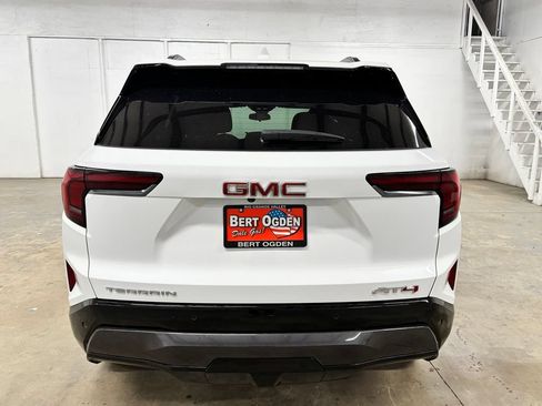 Used 2026 GMC Terrain AT4 AWD/4WD image 6