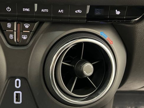 Used 2025 Chevrolet Blazer LT FWD image 56