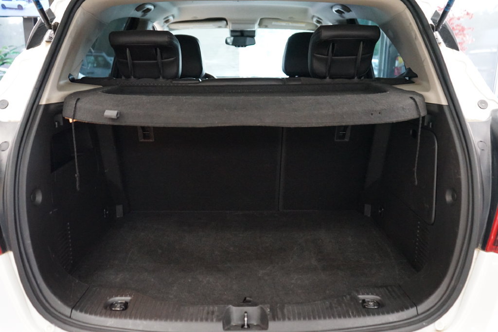 Used 2022 Buick Encore Preferred w/ Safety Package AWD/4WD image 44