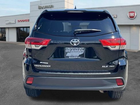 Used 2018 Toyota Highlander XLE w/ Protection Package #3 AWD/4WD image 6