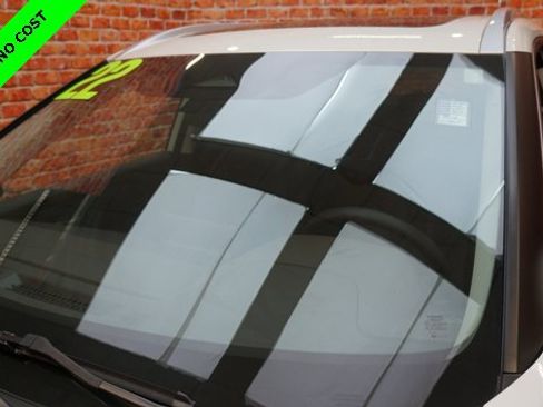 Used 2022 Nissan Rogue SV w/ SV Premium Package image 91