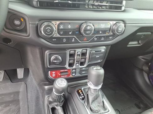 New 2026 Jeep Wrangler Unlimited Rubicon AWD/4WD image 10