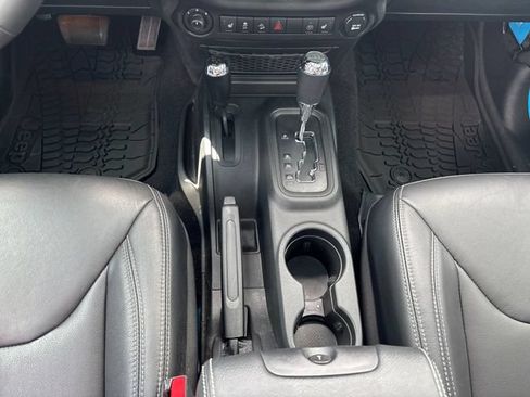 Used 2017 Jeep Wrangler Unlimited Sahara w/ Quick Order Package 24E Chief AWD/4WD image 14
