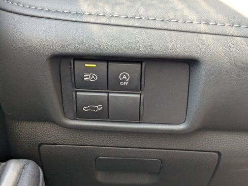 Used 2024 Toyota Highlander XSE image 28