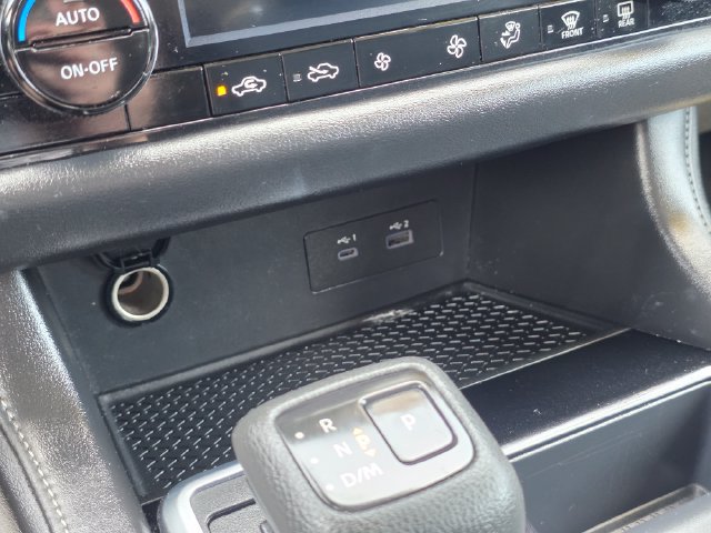 Used 2025 Nissan Pathfinder SV FWD image 55