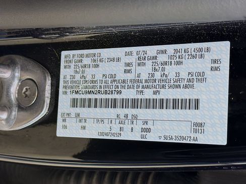 Used 2024 Ford Escape ST-Line w/ Tech Pack #1 AWD/4WD image 41