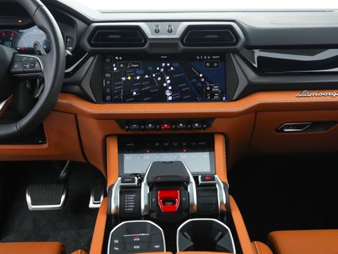 Used 2025 Lamborghini Urus SE AWD/4WD image 31