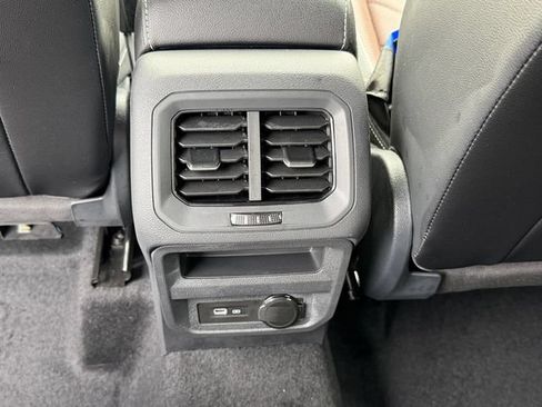 Certified 2024 Volkswagen Tiguan SEL R-Line AWD/4WD image 15