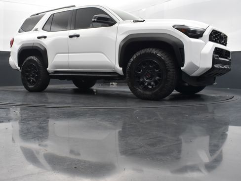 Used 2025 Toyota 4Runner TRD Off-Road image 41