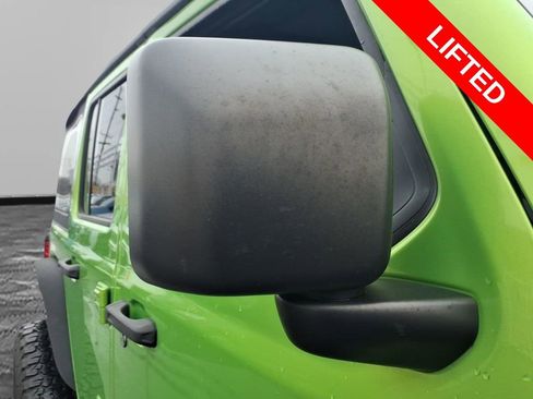 Used 2018 Jeep Wrangler Unlimited Sport image 9