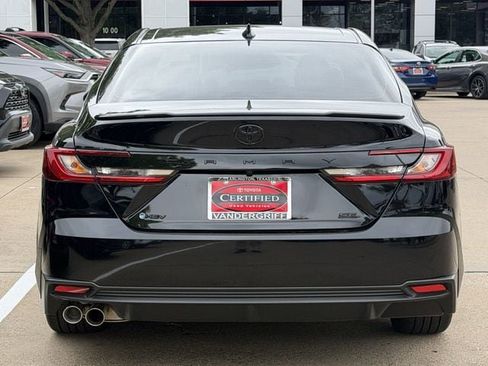 Certified 2025 Toyota Camry SE w/ Convenience Package image 5