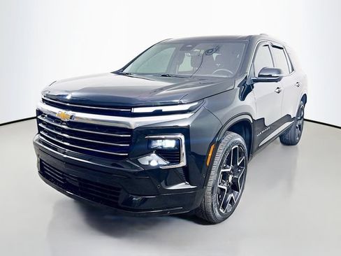 Used 2026 Chevrolet Traverse High Country FWD image 5