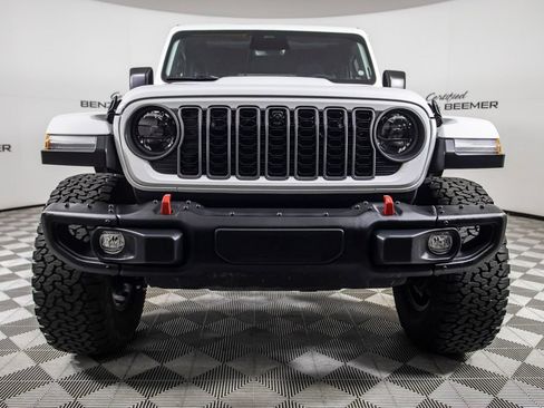 Used 2026 Jeep Wrangler Rubicon AWD/4WD image 5