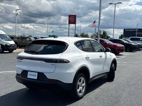 Used 2024 Dodge Hornet GT image 3