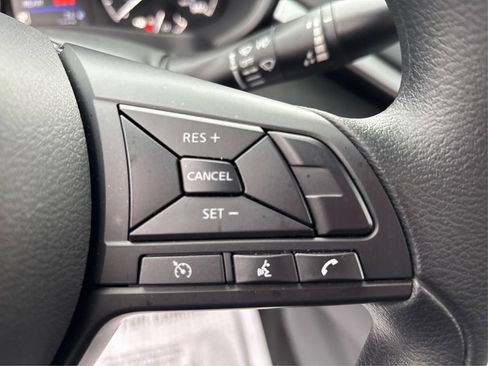 Used 2025 Nissan Altima 2.5 S FWD image 28