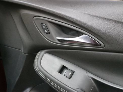 Used 2024 Buick Encore GX Preferred FWD image 9