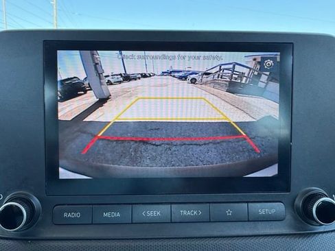 Used 2023 Hyundai Kona SE FWD image 9