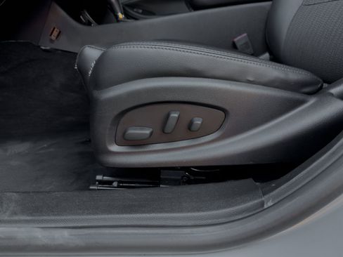Used 2019 Chevrolet Impala LT FWD image 54