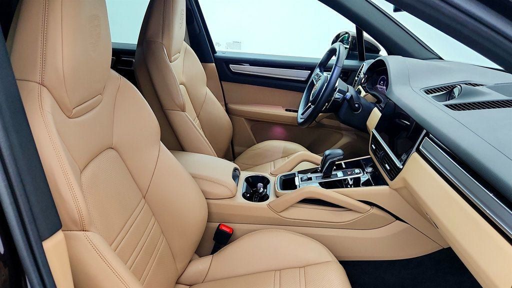 Used 2022 Porsche Cayenne Platinum Edition AWD/4WD image 25