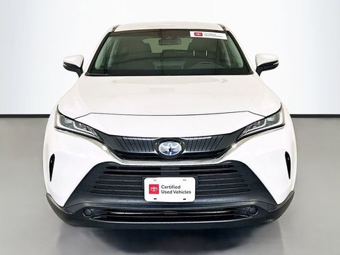 Used 2024 Toyota Venza LE AWD/4WD image 2