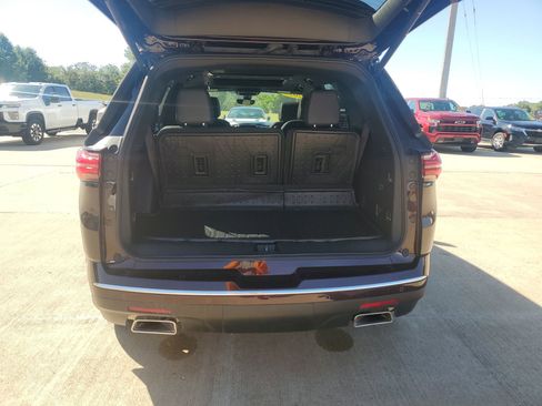 Certified 2023 Chevrolet Traverse High Country image 33