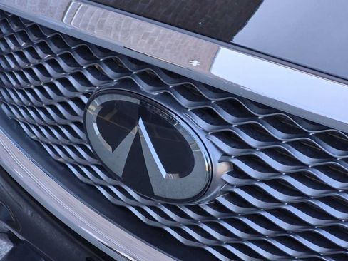 Used 2023 INFINITI QX50 Luxe AWD/4WD image 12
