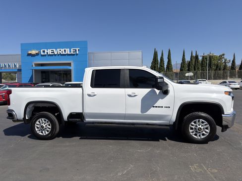 Used 2022 Chevrolet Silverado 2500 LT w/ LPO, Dark Essentials Package RWD image 9
