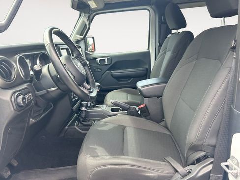 Used 2018 Jeep Wrangler Sport AWD/4WD image 7