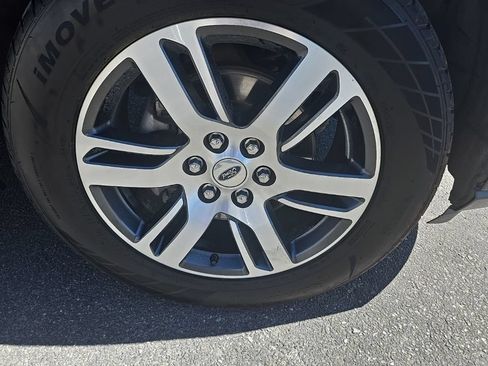 Used 2023 Ford Expedition Limited AWD/4WD image 38