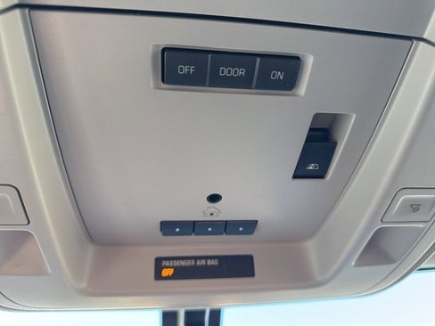 Used 2018 GMC Sierra 1500 SLT w/ SLT Premium Package image 23